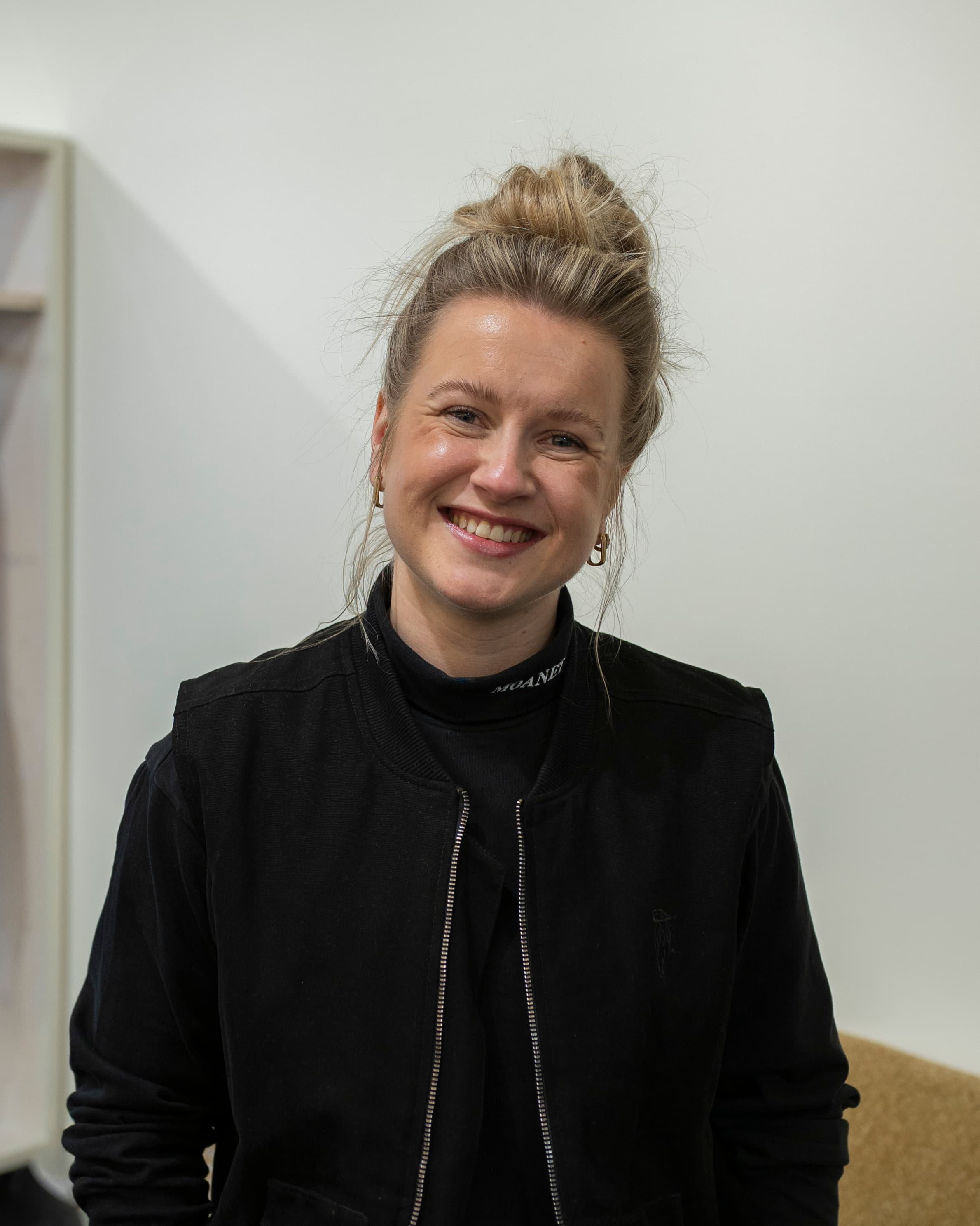 LISA MOLL